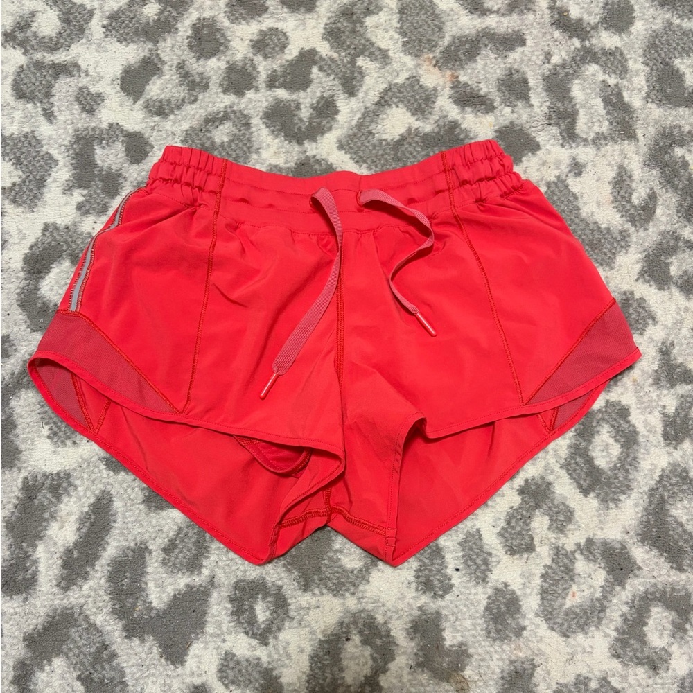 VINTAGE LULULEMON Hotty Hot Shorts size 4